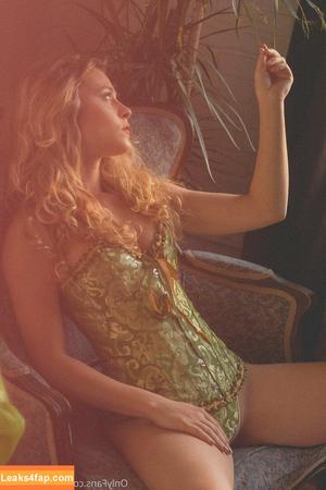 Alice Antoinette photo #0610