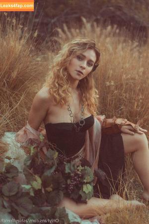 Alice Antoinette photo #0838