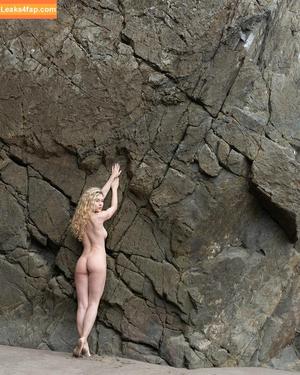 Alice Antoinette photo #1460
