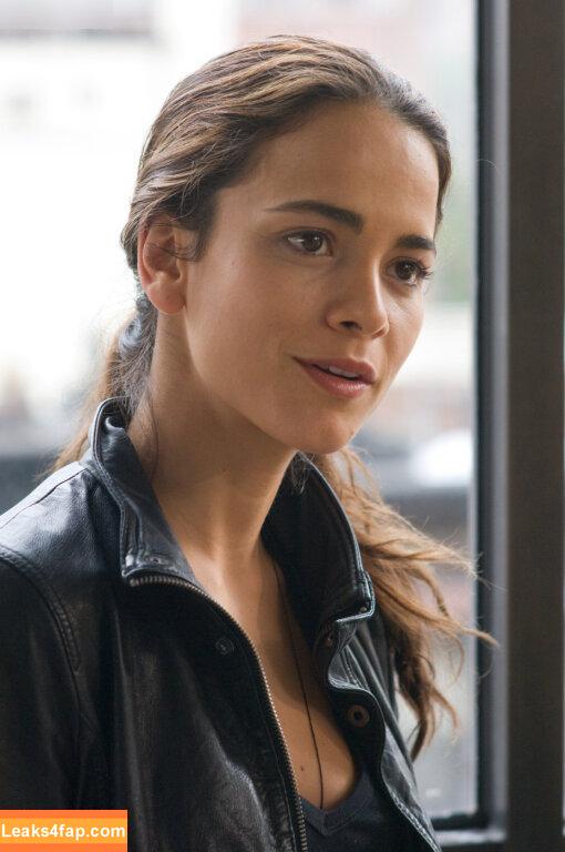 Alice Braga / alicebraga leaked photo photo #0025