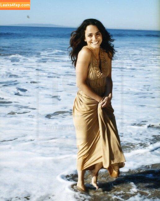 Alice Braga / alicebraga leaked photo photo #0028