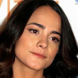 Alice Braga photo #0015