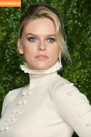 Alice Eve фото #0010