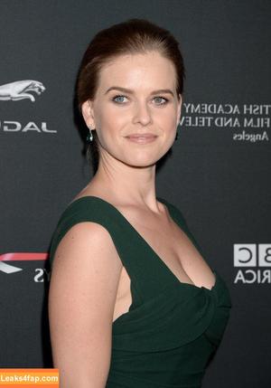 Alice Eve фото #0064