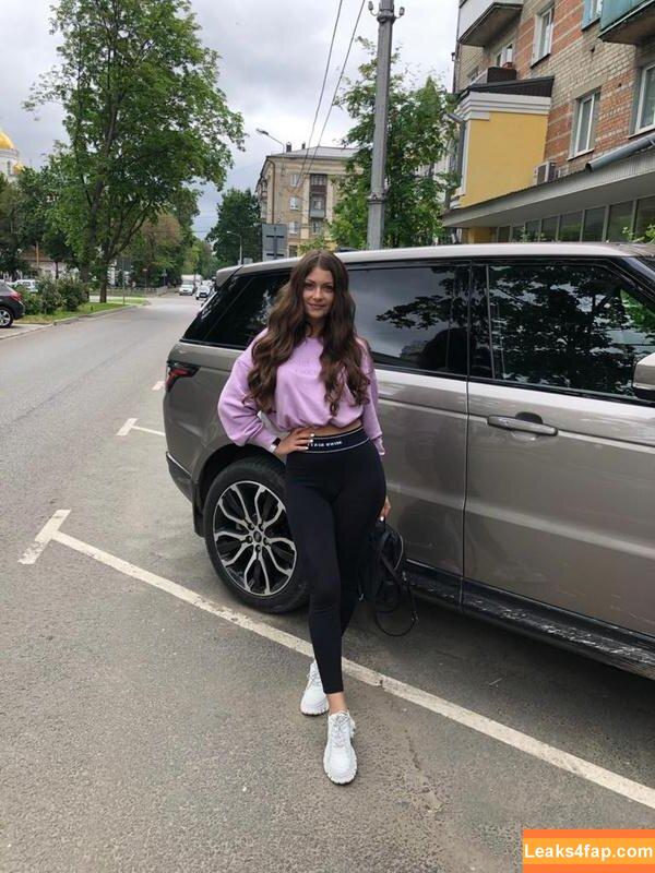 alice_mo / luckyalice444 leaked photo photo #0008