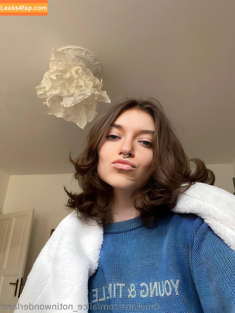 alice_notinwonderland / ayyylice leaked photo photo #0010