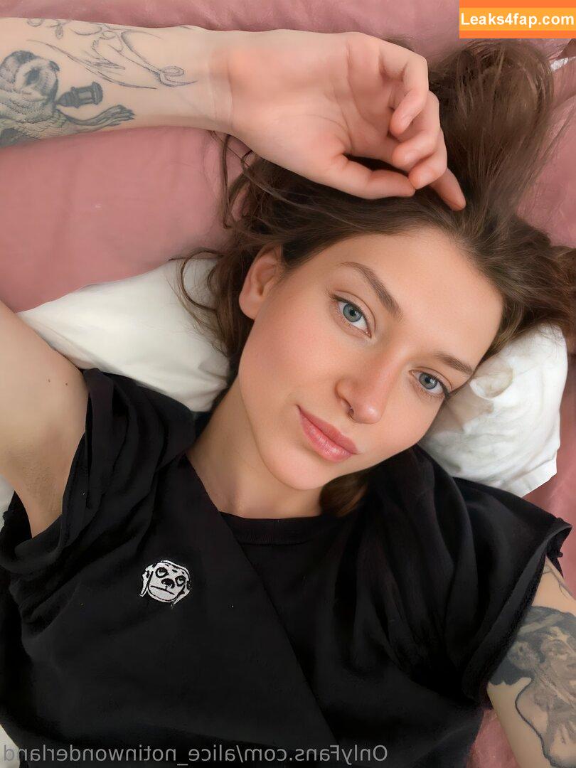 alice_notinwonderland / ayyylice leaked photo photo #0011