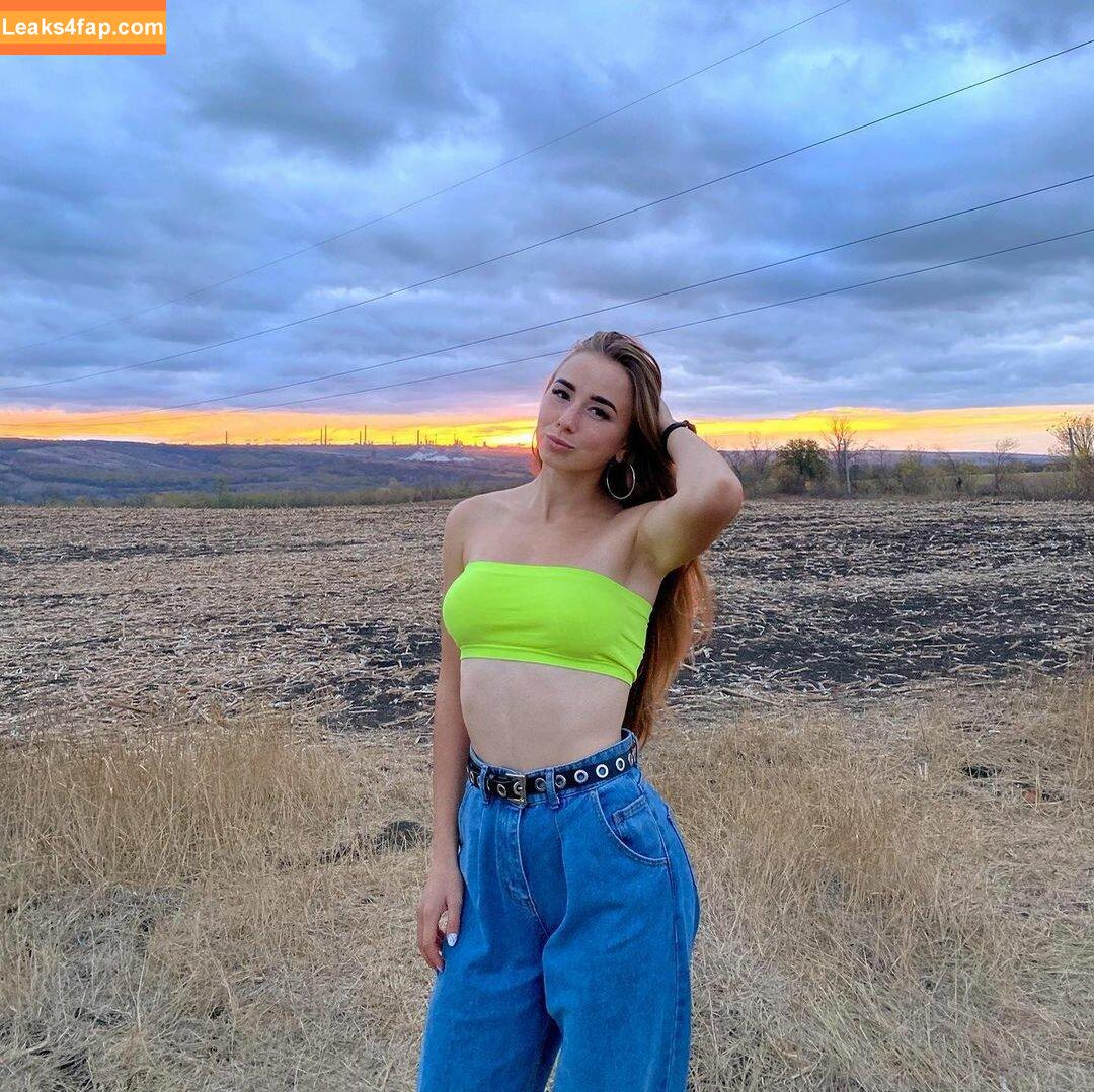 alicee_kisss / alise_kisss leaked photo photo #0003