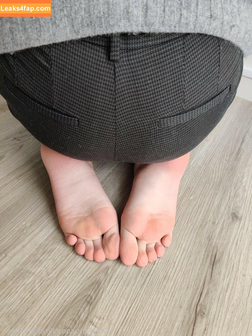 alicefrenchfeet / alice.frenchfeet leaked photo photo #0047