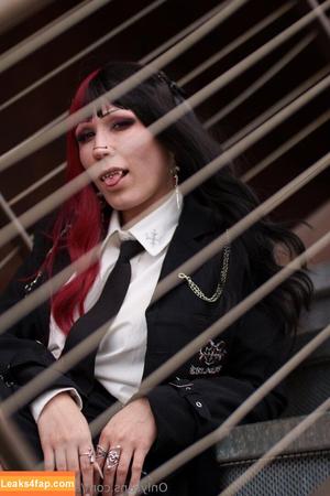 alicexatrocity photo #0054