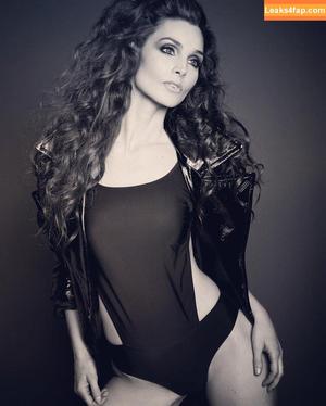 Alicia Minshew photo #0010