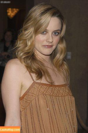 Alicia Silverstone photo #0101