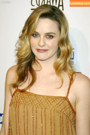 Alicia Silverstone photo #0102