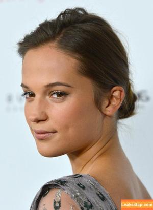 Alicia Vikander photo #0008