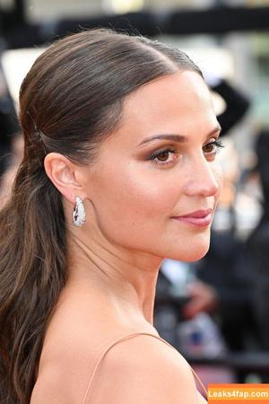 Alicia Vikander photo #0068