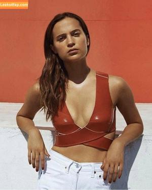 Alicia Vikander photo #0161