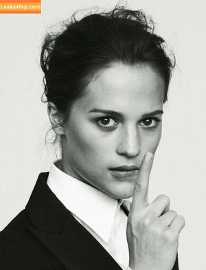 Alicia Vikander photo #0198