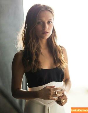 Alicia Vikander фото #0232