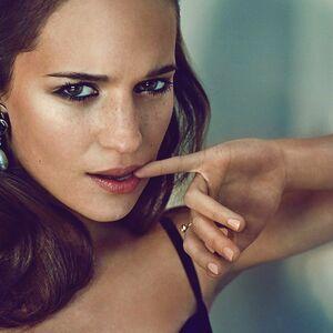 Alicia Vikander photo #0370