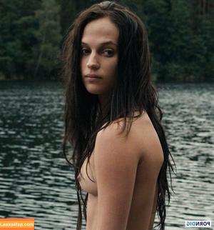 Alicia Vikander photo #0416