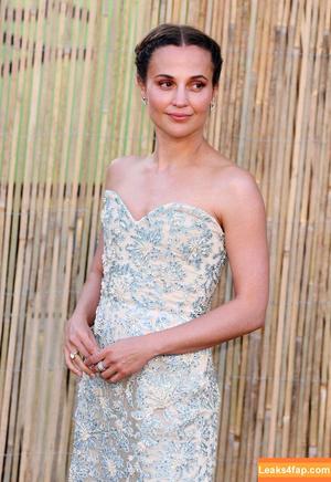 Alicia Vikander photo #0460