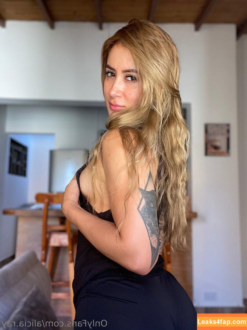 aliciaray / iluveducating leaked photo photo #0014