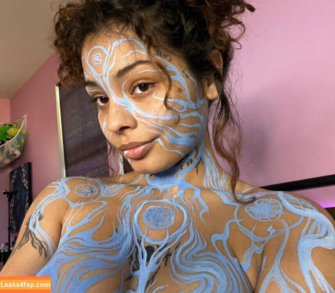 aliengirl0 / alien girl / talyeh_galvez leaked photo photo #0192