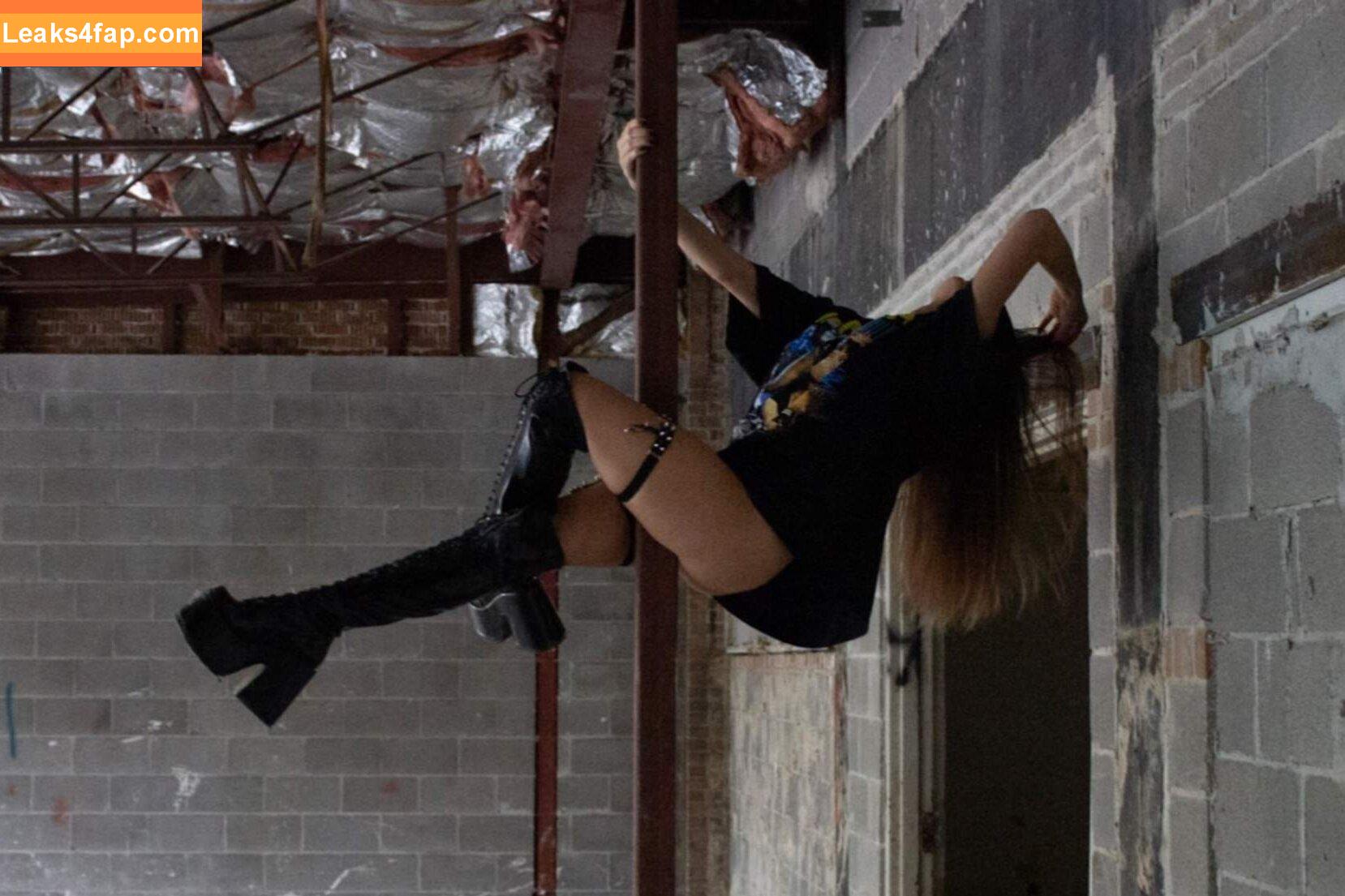 Aligned By Karissa / alignedbykarissa / namastesoulful leaked photo photo #0046