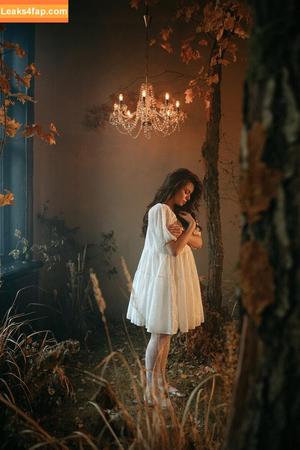 Alina Avkhadieva photo #0021