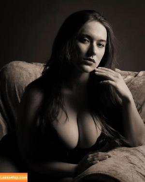 Alina Baranova photo #0093