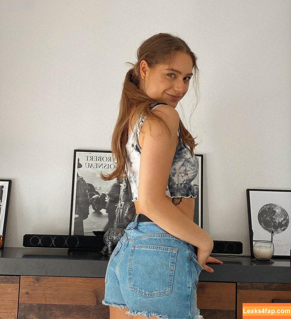 Alina Khani / alinakhani / lifewithaliina leaked photo photo #0052