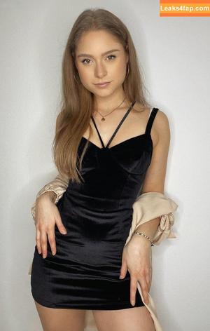 Alina Khani photo #0063