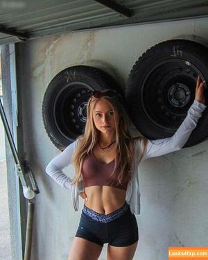Alina Khani photo #0118