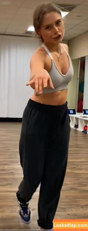 Alina Khani photo #0193