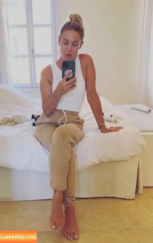 Alina Merkau photo #0013