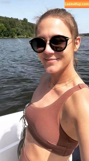 Alina Merkau photo #0019