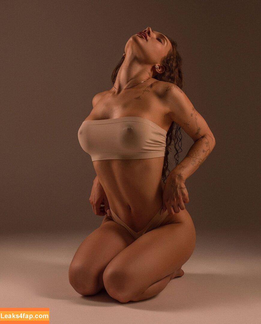 Alina Neuer / linnaamour слитое фото фото #0056