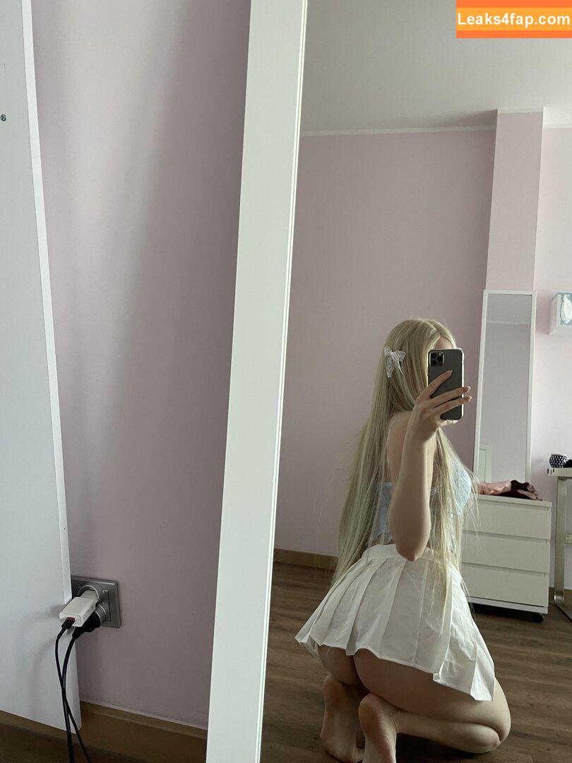 alina.ray / alinarai07 leaked photo photo #0013