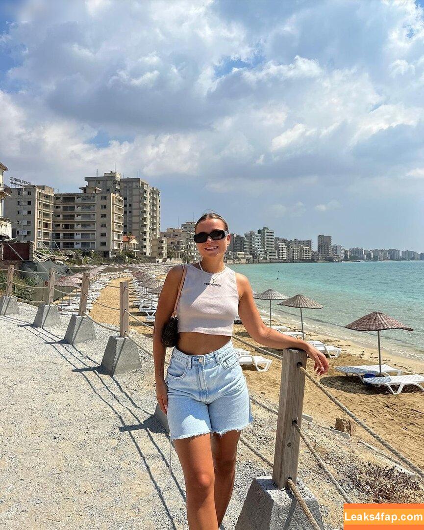 Alina Wachinger / alina770 / alinaxloves leaked photo photo #0073