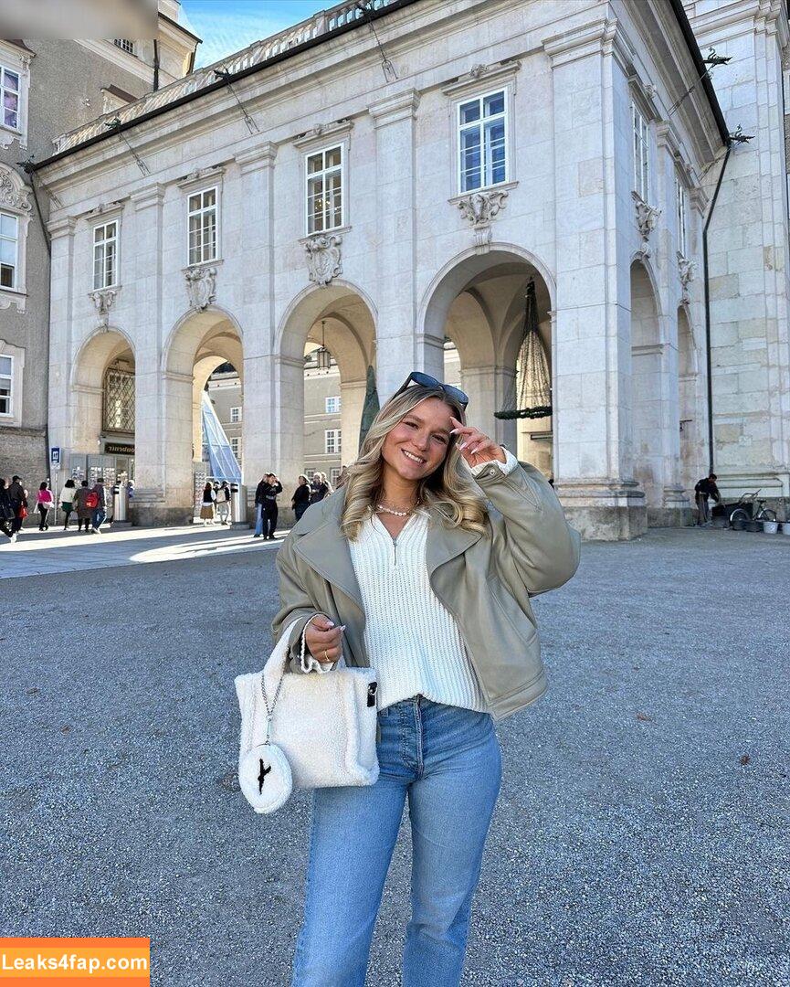 Alina Wachinger / alina770 / alinaxloves leaked photo photo #0232