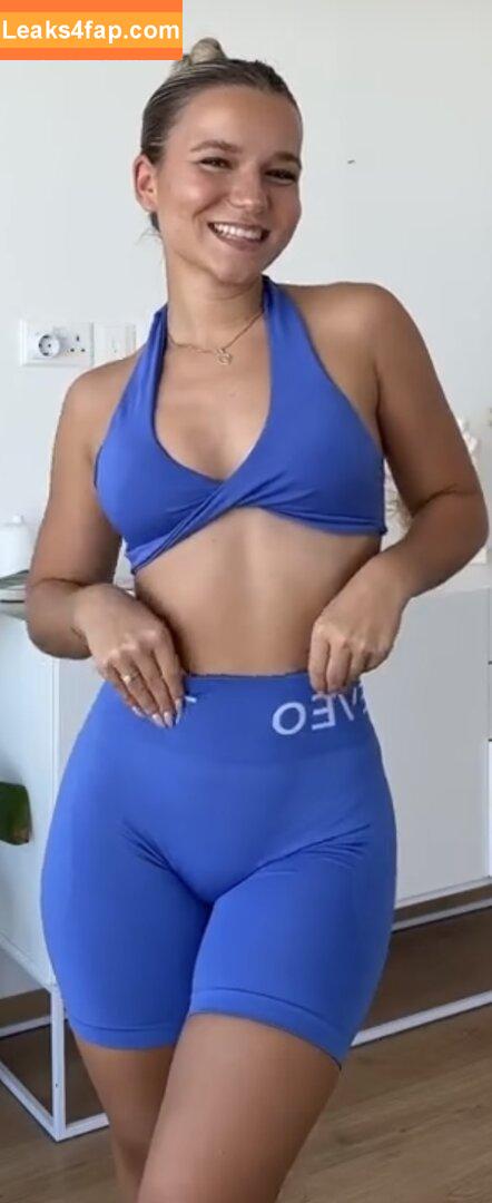 Alina Wachinger / alina770 / alinaxloves leaked photo photo #0377