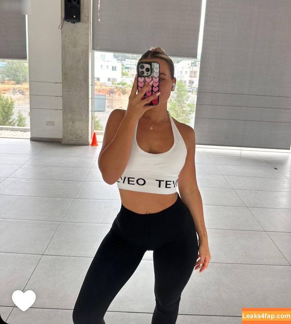 Alina Wachinger / alina770 / alinaxloves leaked photo photo #0435