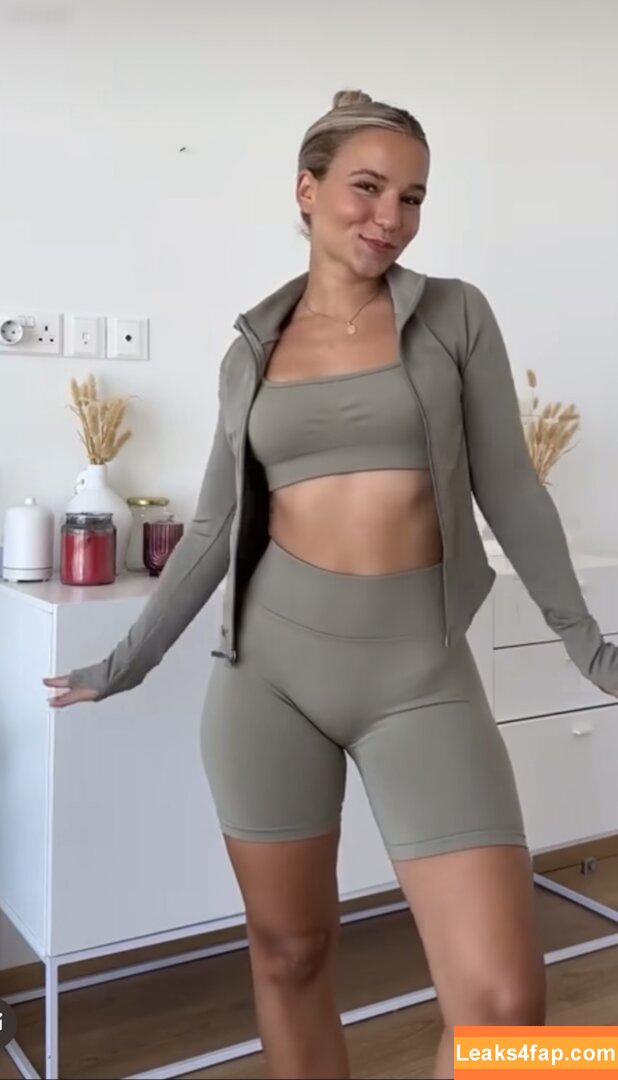 Alina Wachinger / alina770 / alinaxloves leaked photo photo #0551