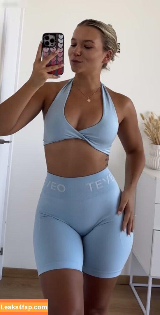 Alina Wachinger / alina770 / alinaxloves leaked photo photo #0591