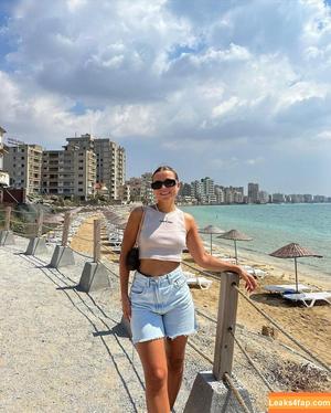 Alina Wachinger photo #0073