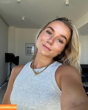 Alina Wachinger photo #0128