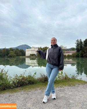 Alina Wachinger photo #0210