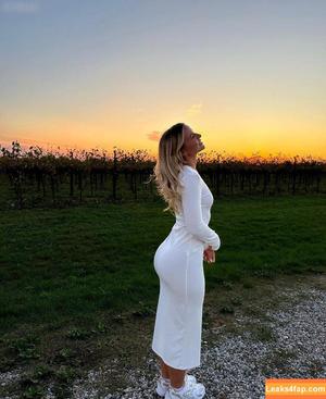 Alina Wachinger photo #0226