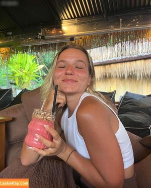 Alina Wachinger photo #0302