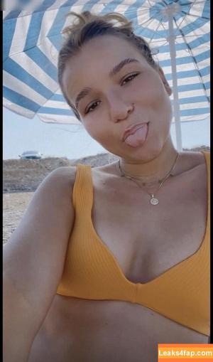 Alina Wachinger photo #0423